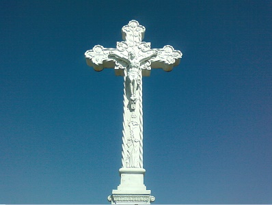 Croix-centrale-cimetière-de-Saint-Sigismond-49