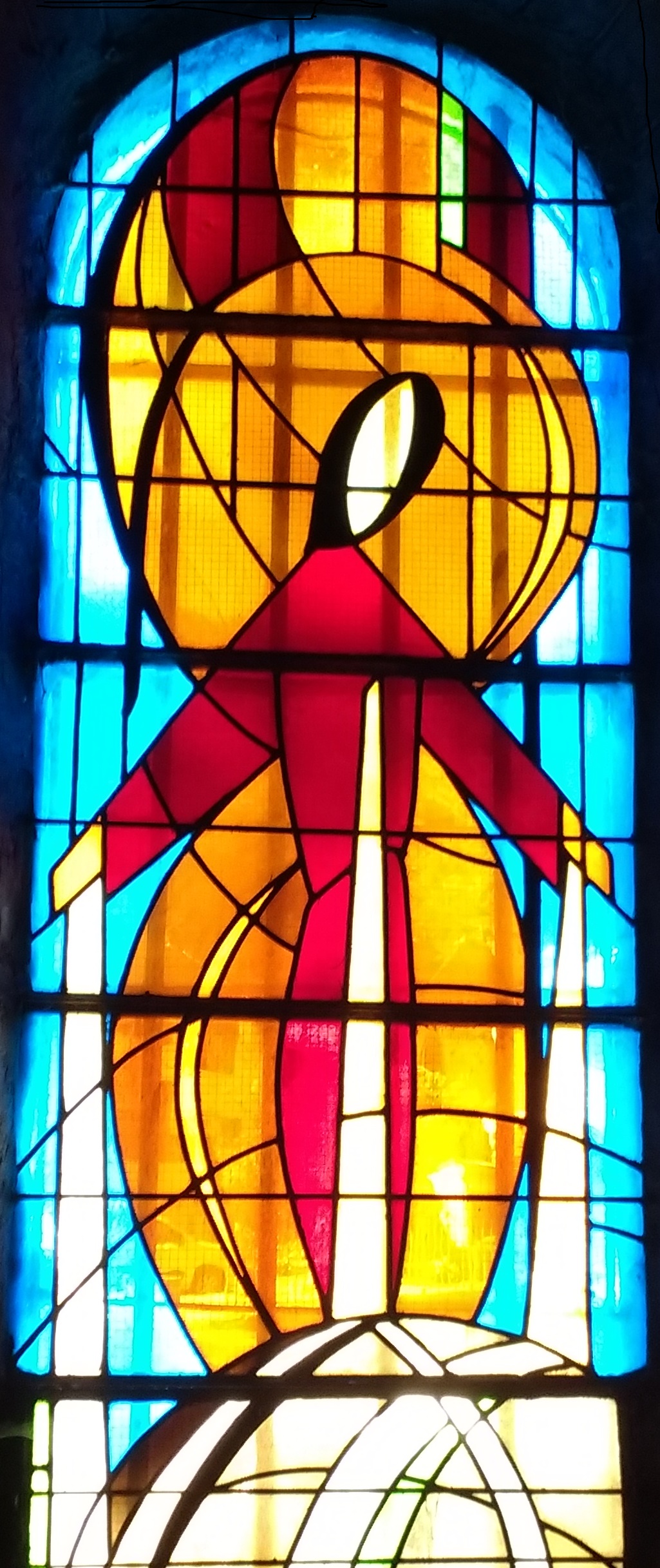 Immaculée Conception - église de Bort-les-Orgues - vitrail de Jacques Dorchies 1973