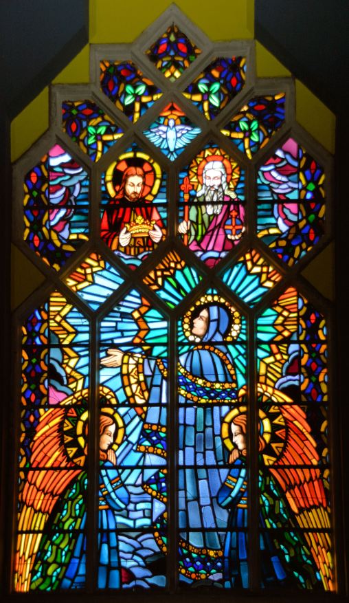 vitrail de Notre-Dame des Grâces église de Comines