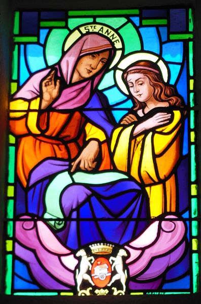 Chapelle de La Turballe 44 - vitrail de Sainte Anne et de la Vierge Marie