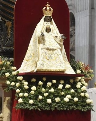 La Sainte Mère de Dieu dans la basilique vaticane La Sainte Mère de Dieu dans la basilique vaticane